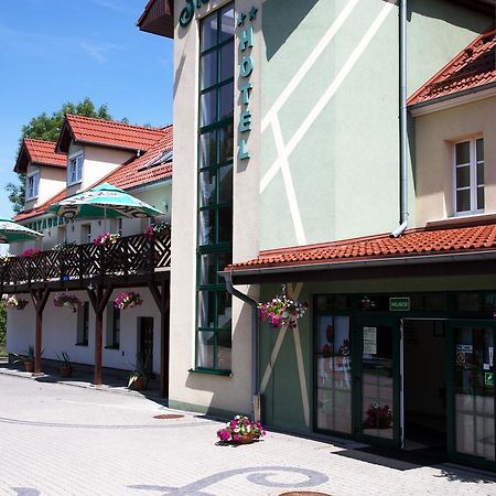 Centrum Restauracyjno-Hotelowe Florres Pawlowiczki Exterior photo